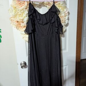 Elegant Black Ruffled Evening Dress